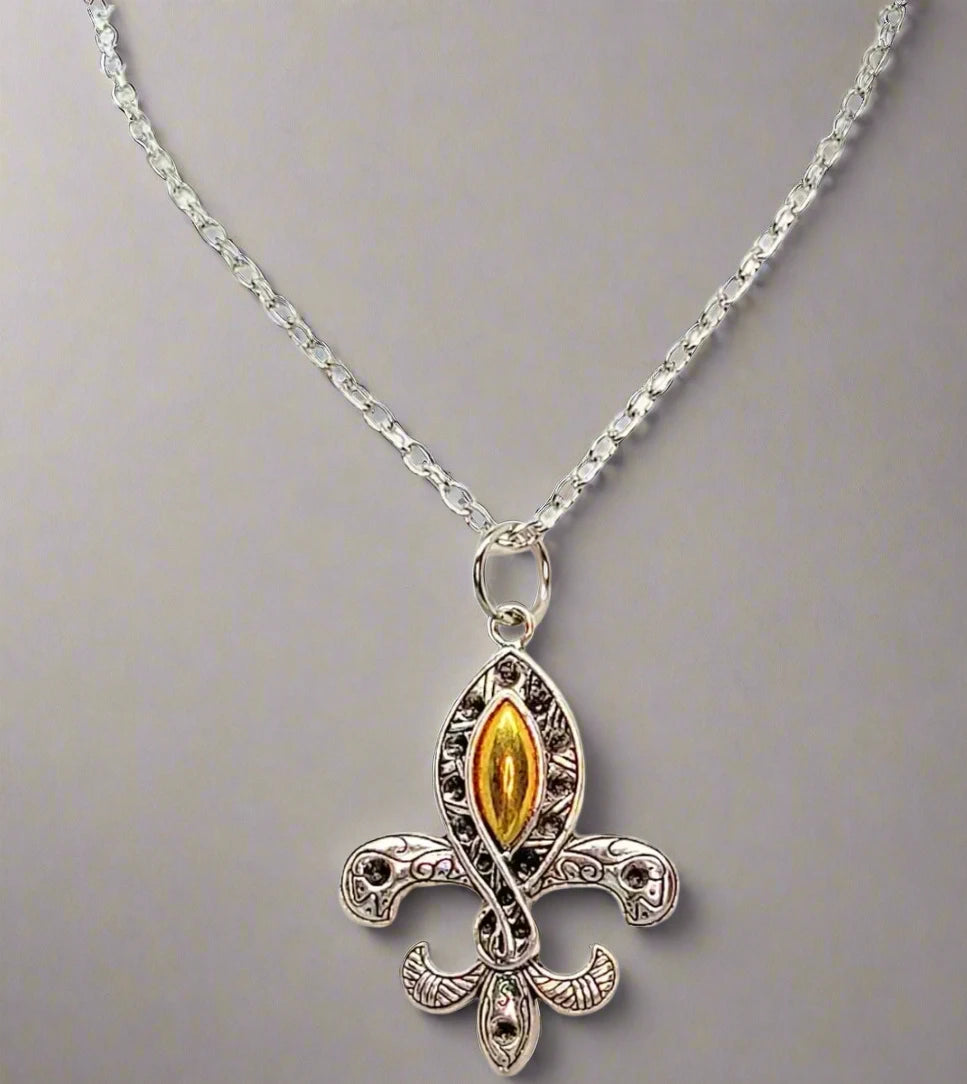 Women's Silver French Fleur De Lis Fashion Pendant Necklace